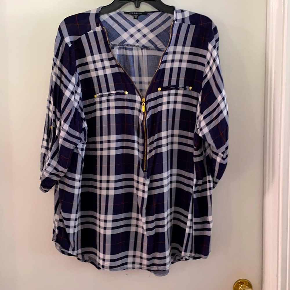 Adorable navy blue and white top